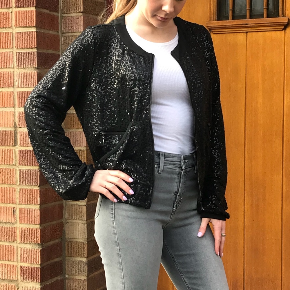 LIKE NEW! Black Kensie Sequin Jacket